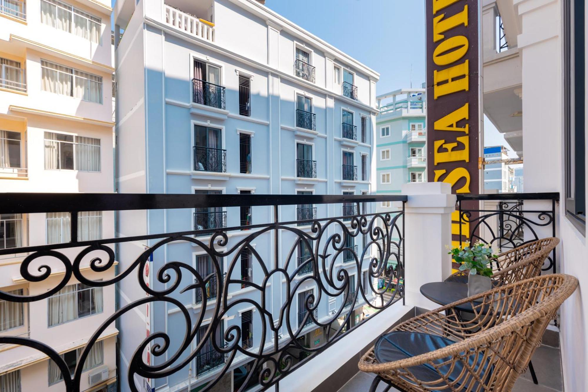 Khách sạn Diamond Sea 2*